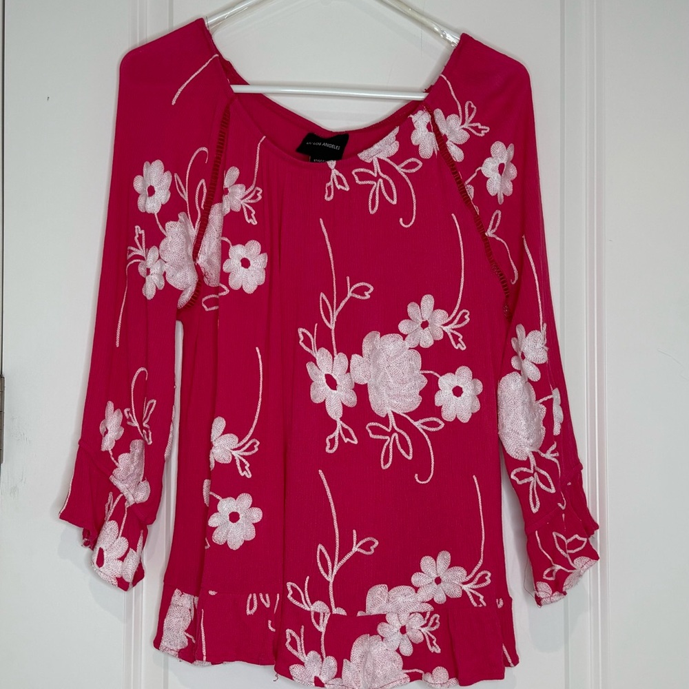 Liv Los Angeles fuchsia pink/white floral embroidered blouse Women’s Size L